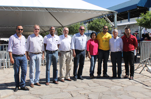 Brumado: Prefeito Aguiberto acompanha início das atividades do 'Saúde em Movimento'