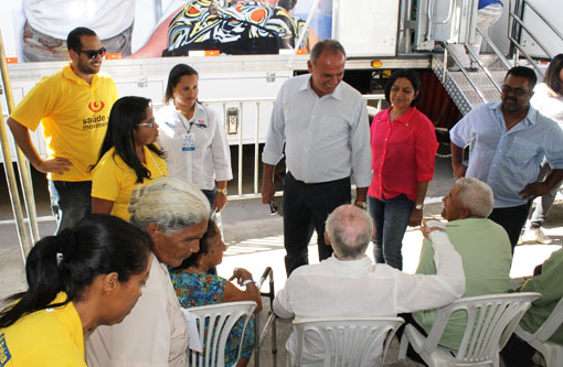 Brumado: Prefeito Aguiberto acompanha início das atividades do 'Saúde em Movimento'