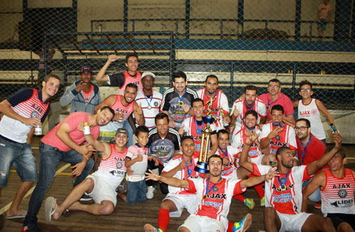 Ajax é o campeão Brumadense de Futsal 2016