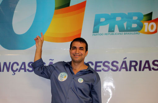 Com discurso de mudança, Alessandro Lôbo lança pré-candidatura a prefeito de Brumado e se filia ao PRB