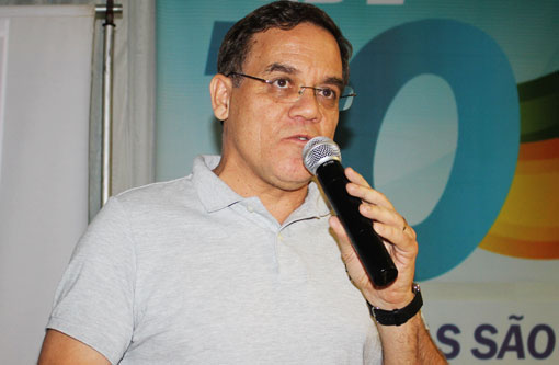 Com discurso de mudança, Alessandro Lôbo lança pré-candidatura a prefeito de Brumado e se filia ao PRB