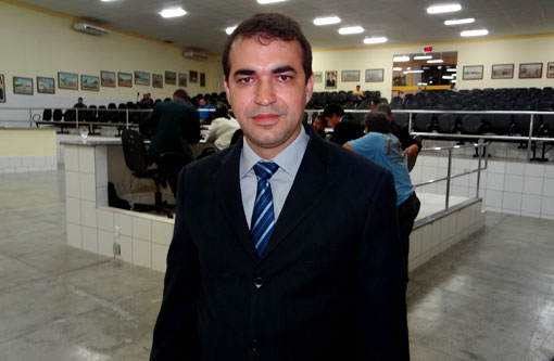 Brumado: Alessandro Lôbo fala sobre sua candidatura à reeleição da Câmara de Vereadores