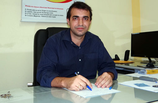 Brumado: Alessandro defende planejamento para gerir município diante da crise