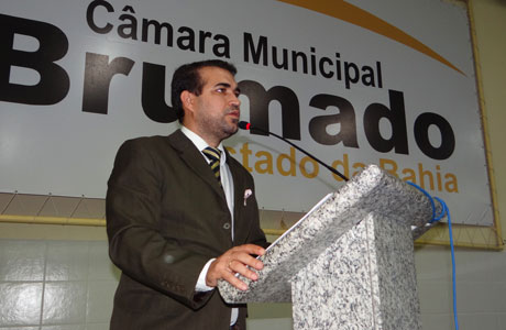 Brumado: Alessandro Lôbo alerta para demissões de 400 homem no canteiro da Fiol, em Ubiraçaba