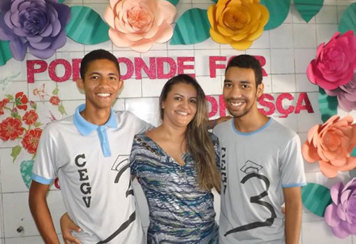 Brumado: Alunos do Colégio Estadual Getúlio Vargas conquistam 1º lugar em concurso estadual