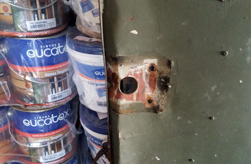 Brumado: Bandidos arrombam loja; levam grande quantia em dinheiro e deixam recado 'Nois Precisa'