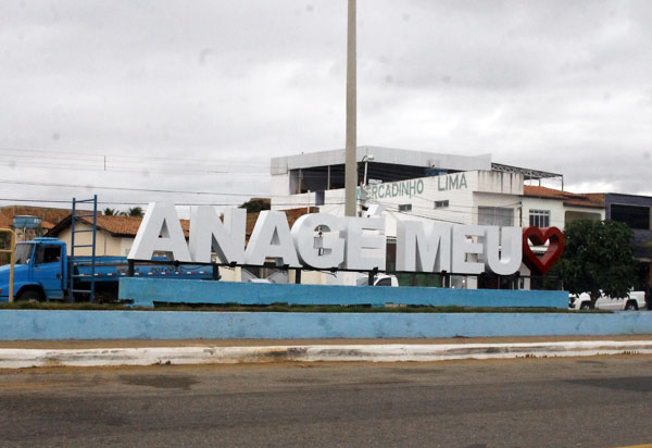 Anagé: Homem é detido após invadir casa de prefeita