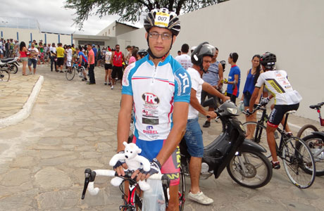 Brumado: Ciclista André Luís no desafio de ciclismo em Salvador