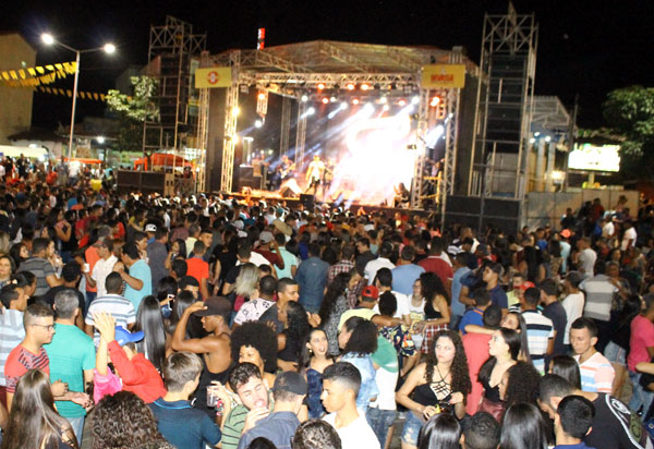 Estado prorroga até 13 de setembro decreto que proíbe aulas, eventos e aglomerações na Bahia