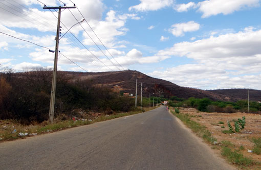 Brumado: Casal é assaltado; bandidos levam dinheiro e celular