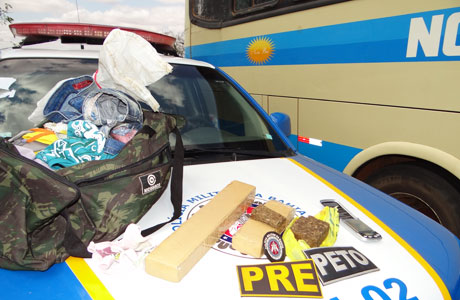 Brumado: 3 kg de maconha apreendidos em ônibus intermunicipal