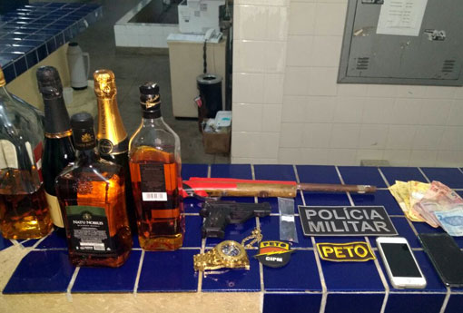 Brumado: Dupla que assaltou salão de beleza é presa pela PM