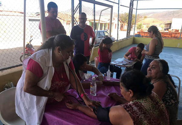 Foram realizadas em Aracatu inúmeras atividades em alusão ao Outubro Rosa