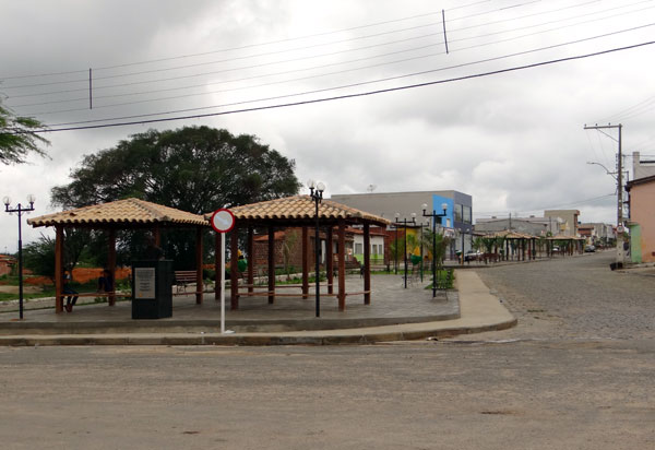 Aracatu: prefeitura mantém 'Estado de Calamidade Pública' e prorroga suspensão das aulas até o dia 31 de maio 