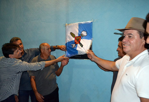 Aracatu: quadra poliesportiva da comunidade Pé de Serra foi inaugurada pelo prefeito Sérgio Maia