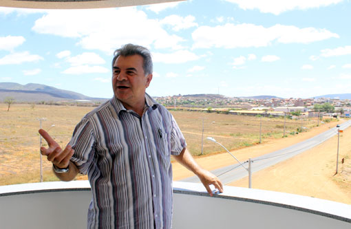 Em entrevista ao Brumado Agora, Adonato Moreira fala sobre a Arca de Adonai, obra que tem sido contemplada pelo belíssimo diferencial arquitetônico