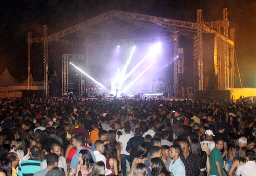 Arena Safadão em Brumado foi um sucesso; Wesley Safadão fez mais de 2 horas de show