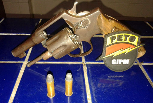 Brumado: menor de idade é apreendido pela polícia portando arma e munição