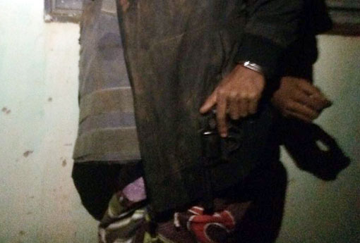 Livramento: PETO apreende drogas e arma em residência do Bairro Benito Gama