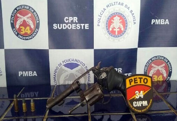 Brumado: proprietário de supermercado reage a assalto e consegue pegar arma de assaltante no bairro Ginásio Industrial