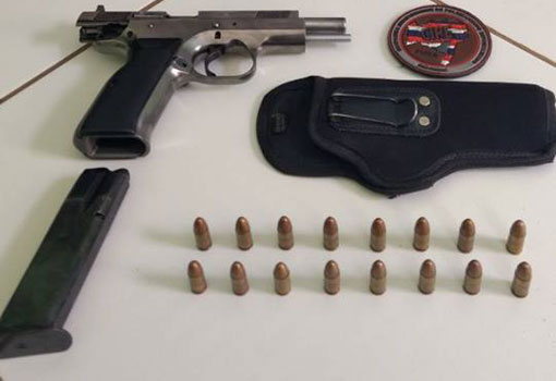 Palmas de Monte Alto: Cipe Sudoeste prende indivíduo que portava  arma de fogo de calibre restrito