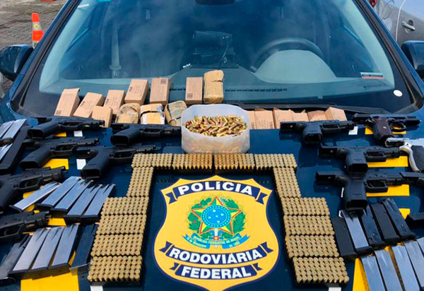 Balanço registra aumento de quase 300% de pistolas apreendidas nas estradas federais da Bahia em 2020