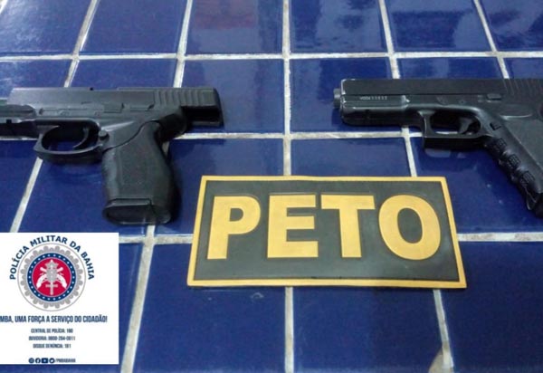 Brumado: Dupla é detida após ameaçar moradores com armas falsas no distrito de Itaquaraí