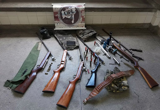 Ituaçu: Homem que fabricava armas foi preso durante operação da Polícia Militar e a Caesg