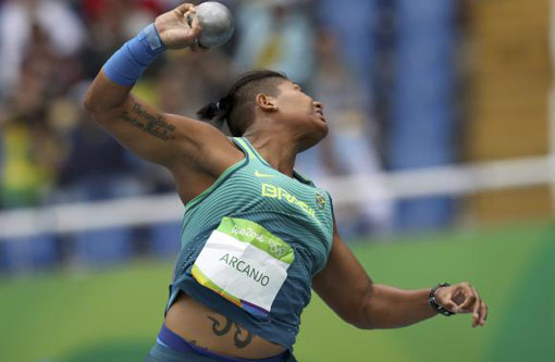 Brasileira Geisa está na final do arremesso de peso