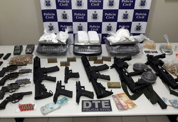 Conquista: DTE apreende arsenal de guerra pertencente à facção criminosa 