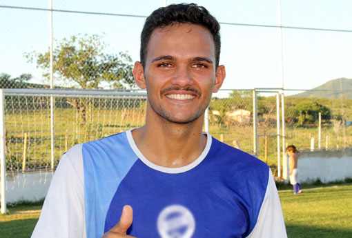 São Paulo encaminha empréstimo do brumadense Artur a time dos Estados Unidos