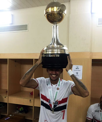 Brumadense Artur Lima é campeão da Libertadores da América Sub-20 pelo São Paulo