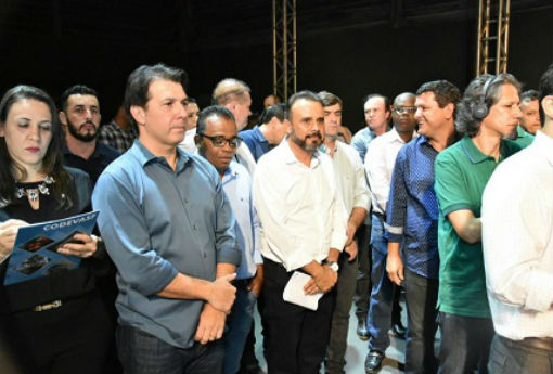 Guanambi: Artur Maia é vaiado e chamado de ‘golpista’ e ‘inimigo do povo’ durante discurso na XXIX Exposição Agropecuária