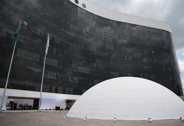 Moraes rejeita investigar falta de inserções na campanha de Bolsonaro