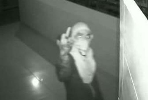 Brumado: polícia busca informações sobre suspeito de cometer arrombamentos na cidade