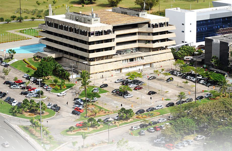 DEPUTADOS VOTAM REAJUSTE DOS SERVIDORES