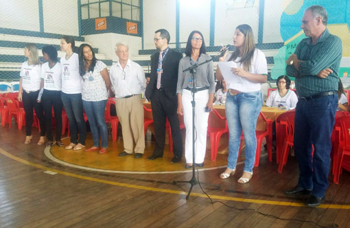 Brumado: Contemplados com residências nos condomínios Brisas 3 e 4 assinaram os contratos na terça-feira (15)