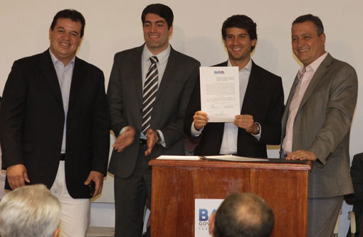 Coribe: Deputado Marquinho Viana participa assinatura da operação de crédito no valor de R$ 1 milhão e 300 mil