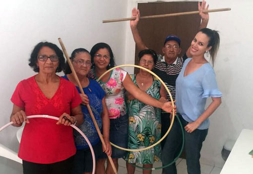 Brumado: Grupo se reúne na USF Dr. Newton Alves de Castro para realização de atividades fisioterapêuticas