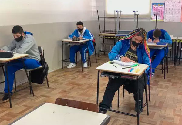 Aulas presenciais serão retomadas no dia 8 de fevereiro no RJ