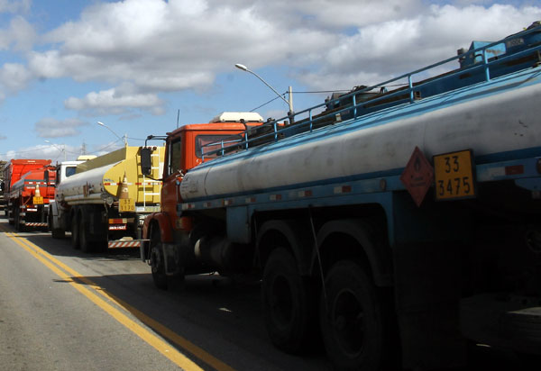 Petrobras aumenta o diesel em 13% e gasolina em 1,53% nas refinarias