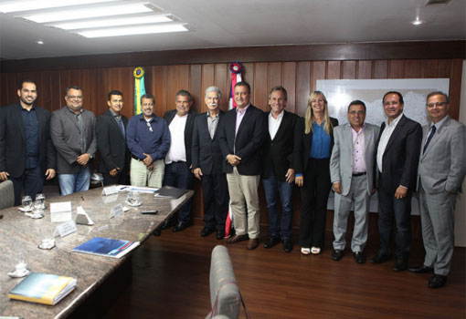 Governador Rui Costa assina autorização para o Consórcio de Saúde de Brumado