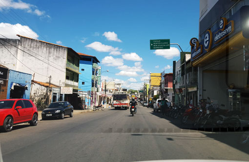 Brumado: Queda constante de energia prejudica comerciantes