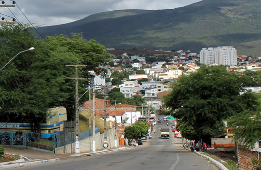 Brumado:. Bandidos armados assaltam açougue na Avenida Coronel Santos