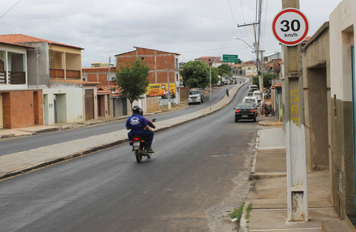 Brumado: Velocidade na Avenida João Paulo I é limitada a 30 km/h