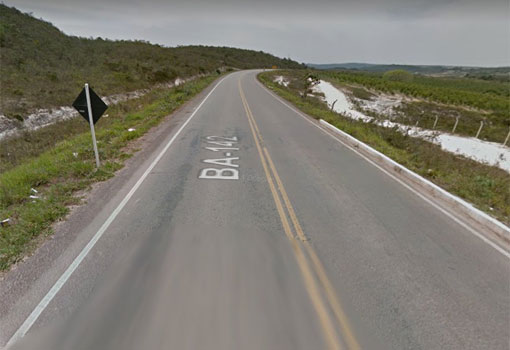 Homem morre após cair de moto e bater cabeça em pedra na BA-142, trecho entre Barra da Estiva e Ibicoara