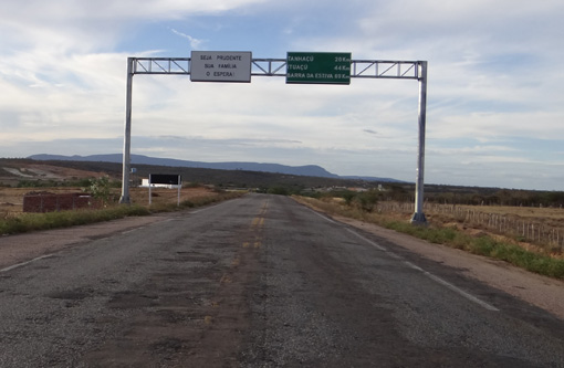 Tanhaçu: reconstrução da estrada Sussuarana-Andaraí começará no segundo semestre