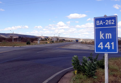 Bebê de 04 meses morre após veículo da Câmara de Vereadores de Jânio Quadros capotar na BA-262