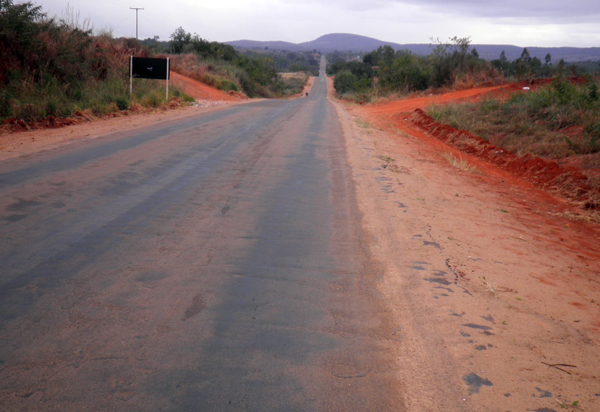 Estado da Bahia autoriza obras em diversas rodovias na região do município de Condeúba