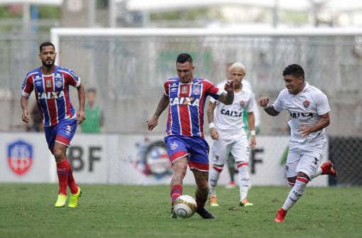 Bahia bate Vitória por 2 a 1 na 1ª final do Baianão